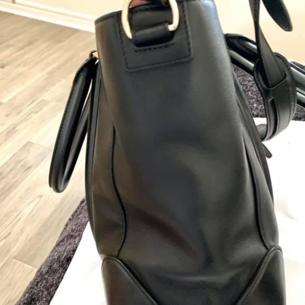 Givenchy Black Leather Tote - Picture 16 of 16